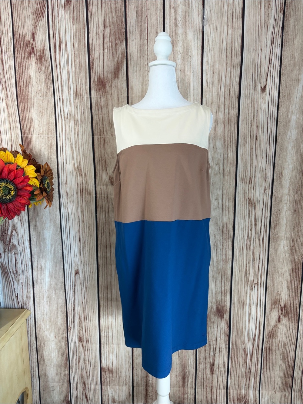 Betabrand Colorblock Sleeveless Shift Midi Dress in Cream, Tan & Blue